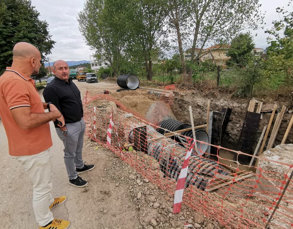 Ενημέρωση Σακκά για τον προς ολοκλήρωση αντιπλημμυρικό αγωγό της ΔΕΥΑΤ στην Μπάρα