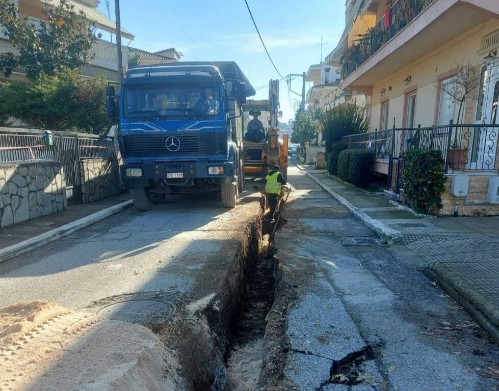 ΔΕΥΑΤ: Στην Αγία Μονή συνεχίζονται οι εργασίες για το νέο δίκτυο ύδρευσης των Τρικάλων